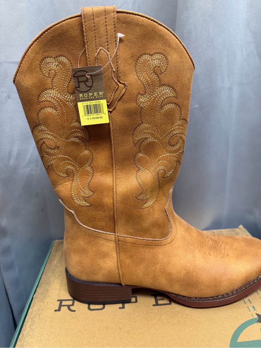Roper Women's Tan Suede Western Embroidered Pull-On Boots